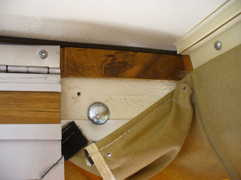 pop up camper roof latch
